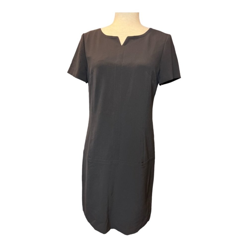 TAHARI by Arthur A. Levine black classic sheath dress Size 4 NWT